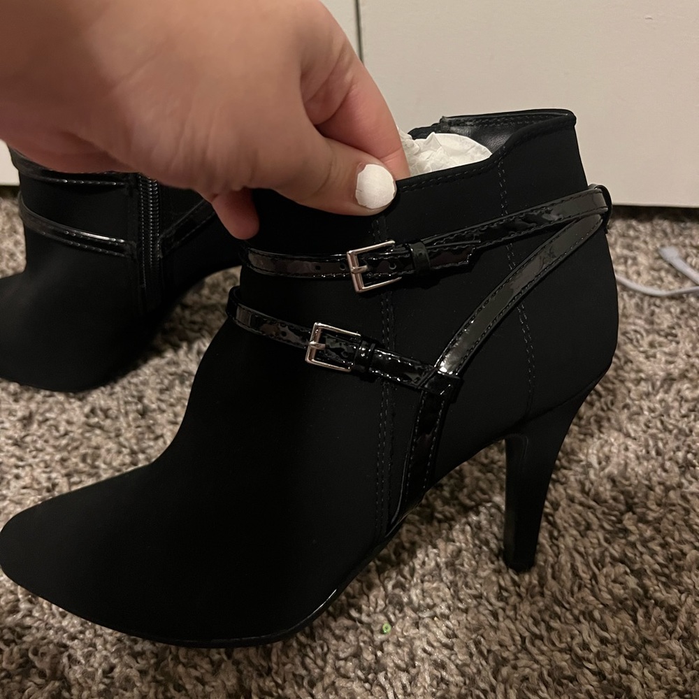 heel booties